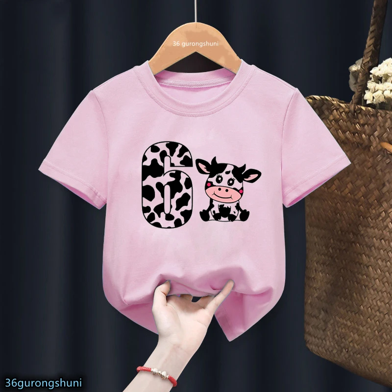 Camiseta vaca Kawaii - Detalle del estampado frontal