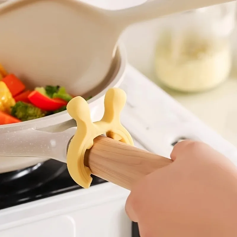 Protector térmico silicona con mango antideslizante para cocina - imagen 4