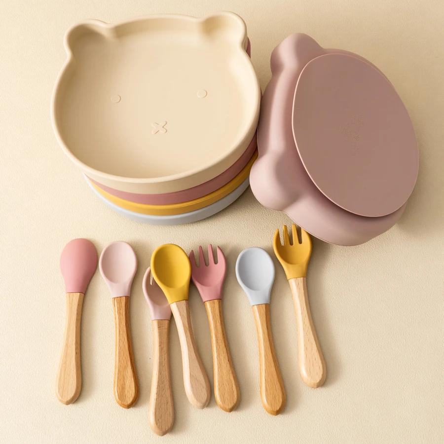 Plato de silicona con ventosa para bebé y cuchara de aprendizaje - imagen 4