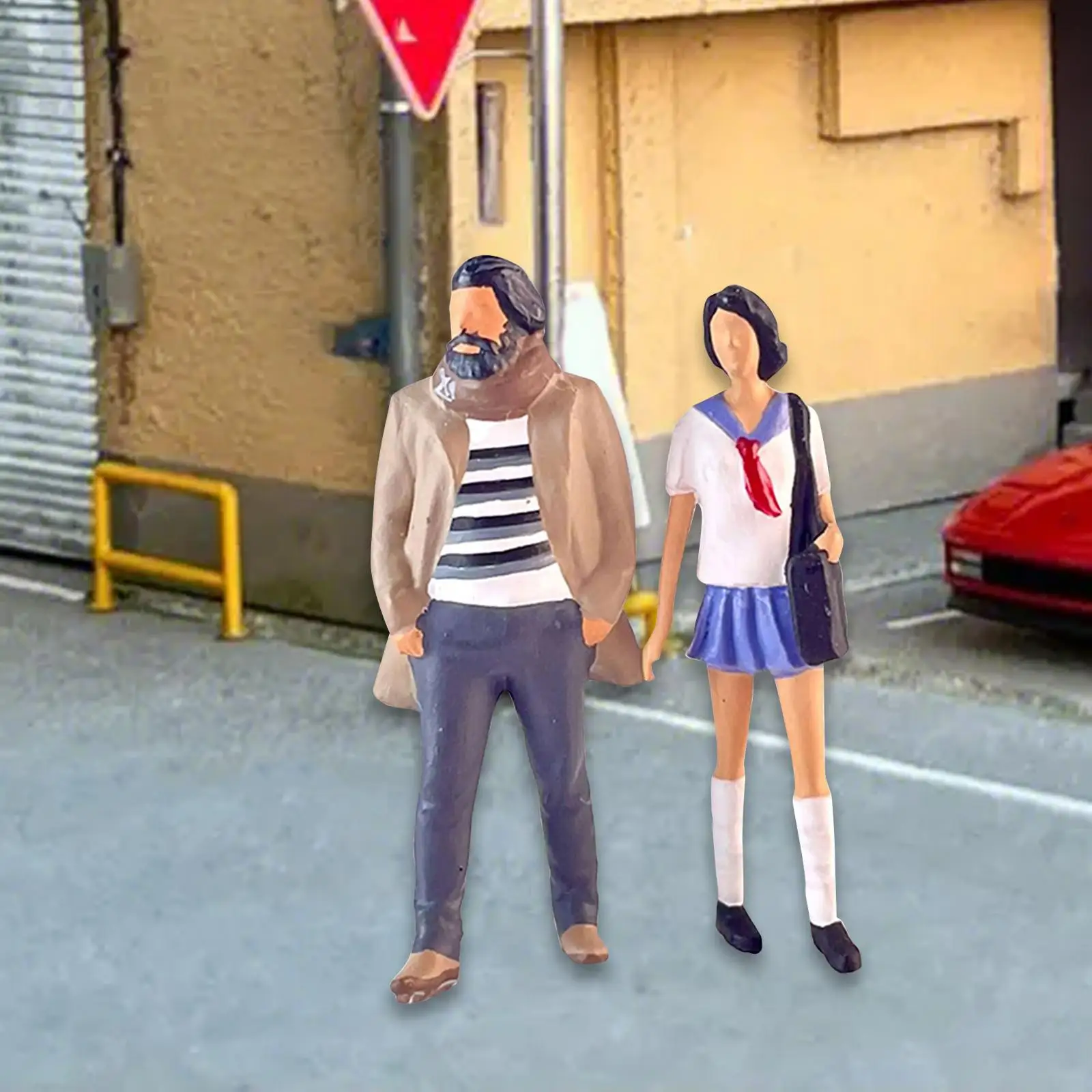 2Pcs 1/64 Scale Female and Male Model Character Model, DIY Scene Student in Uniform for Train Station Layout Fairy Garden