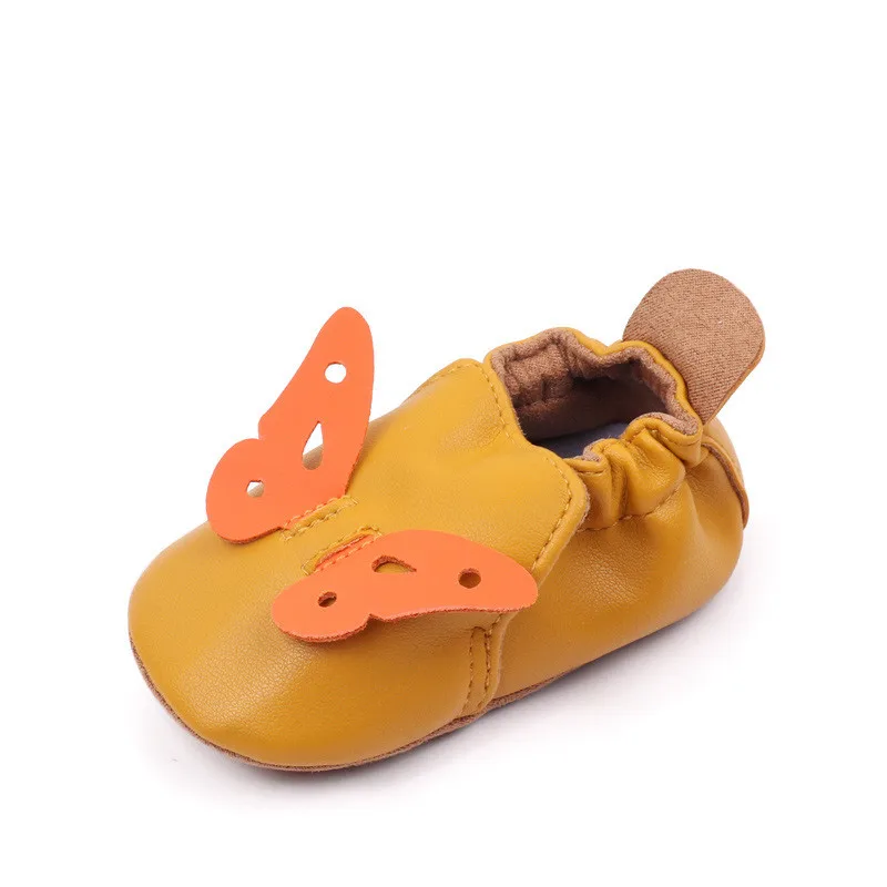 Nuevos zapatos de suela blanda de cuero PU para recién nacidos, primeros caminantes, primavera y otoño, zapatos antideslizantes para bebés, niños y niñas, zapatos de cuna