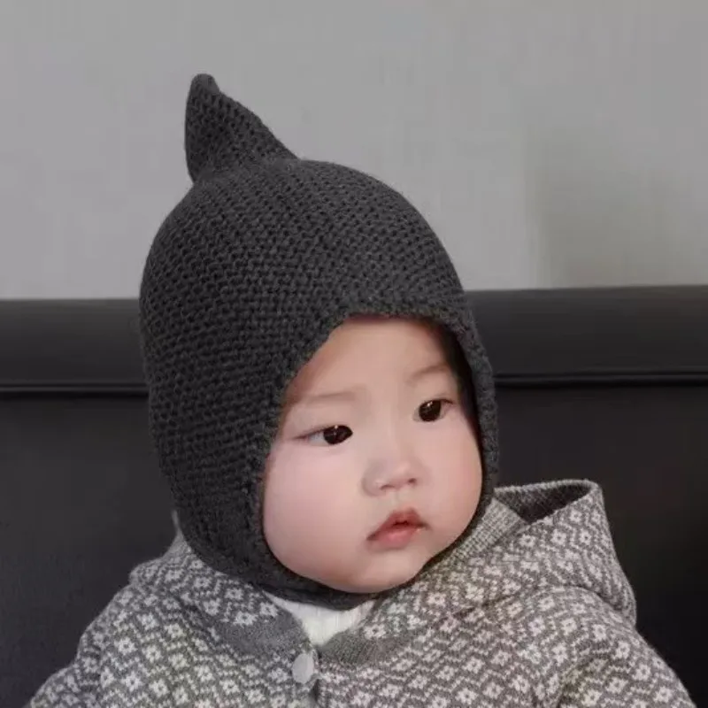 Otoño/Invierno, gorro tejido para bebés, niños y niñas, gorro cálido grueso sólido para niños, gorro con protección para los oídos, gorro para niños de 3 a 18 meses - imagen 2