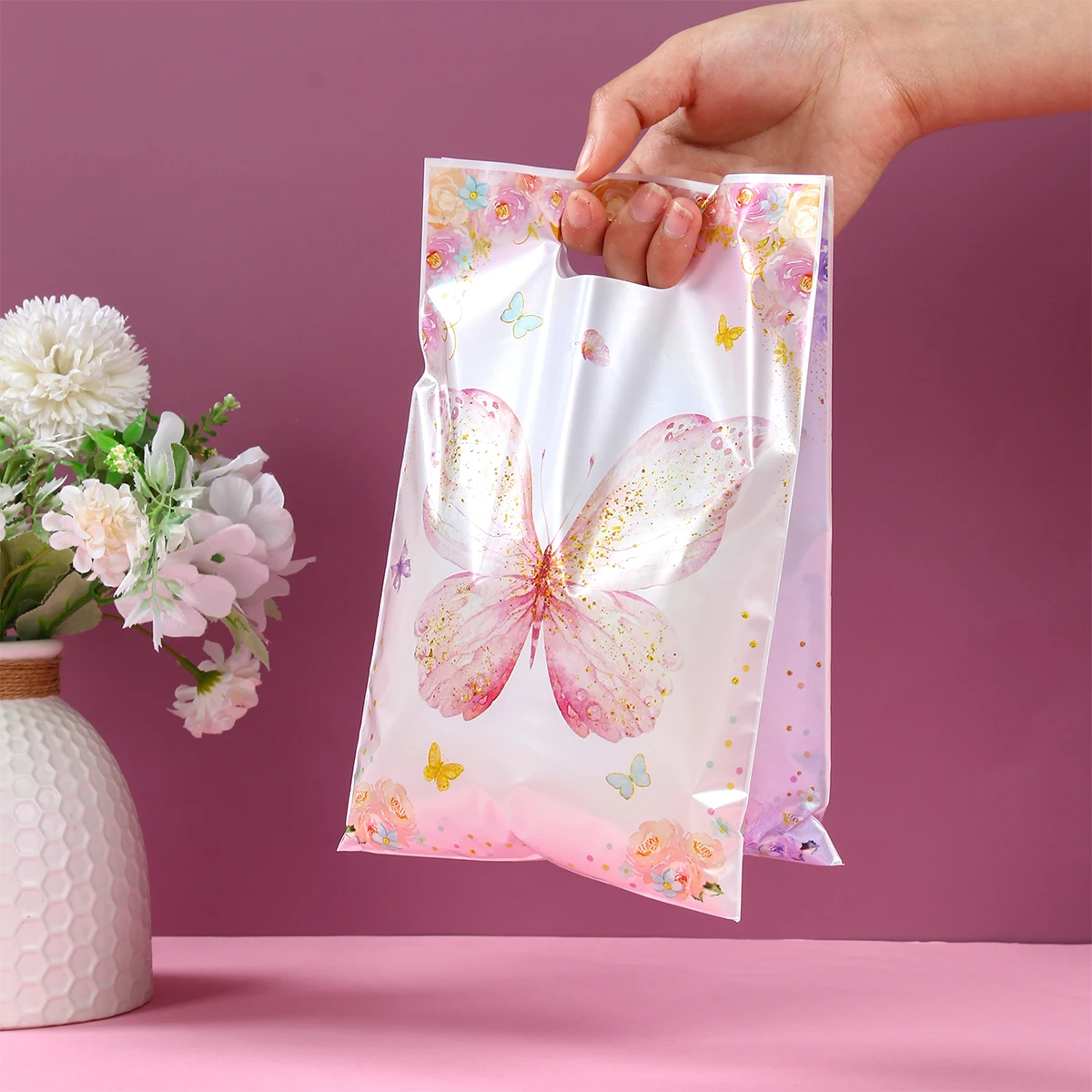 Bolsa de regalo de dulces de plástico con mariposa rosa y púrpura, decoración para fiesta de cumpleaños, suministros para fiesta de bienvenida al bebé, boda, cumpleaños, 10/24/50 Uds. - imagen 3
