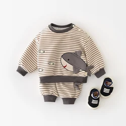 MILANCEL Conjunto de invierno para bebé – Sudadera con capucha y pants de tiburones