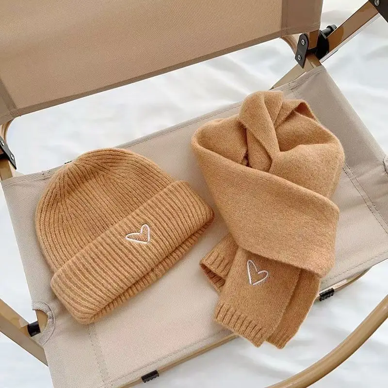 Conjunto de gorro y bufanda de lana para niños – Tejido cálido - imagen 3