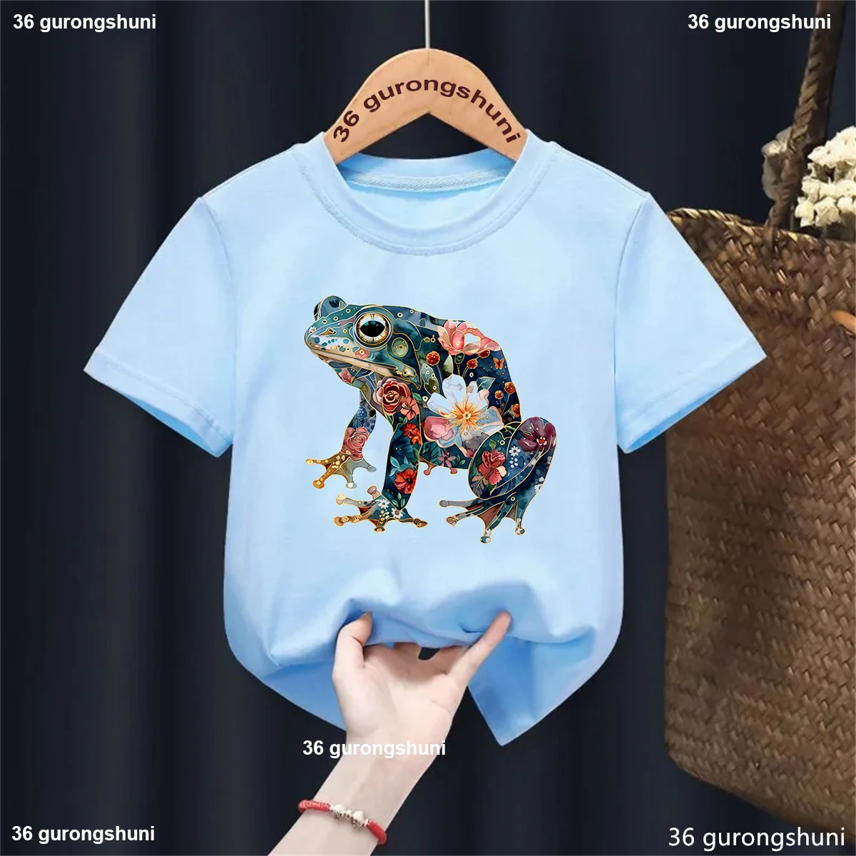 Camiseta infantil con estampado de ranas y flores para verano - imagen 5
