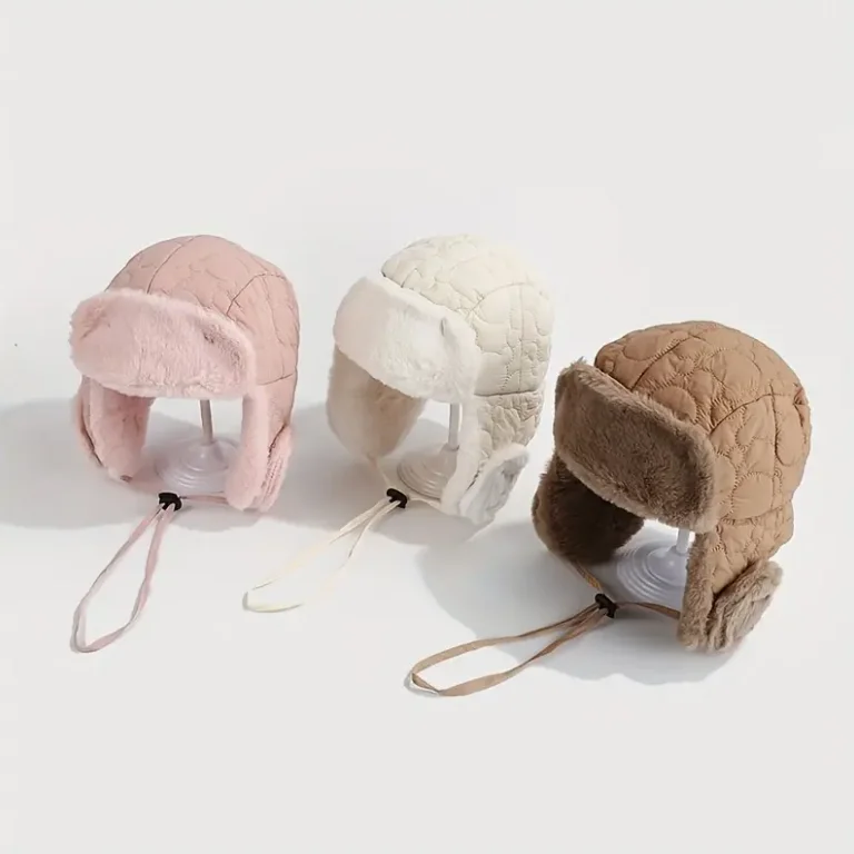 Gorro infantil con diseño protector de orejas lateral
