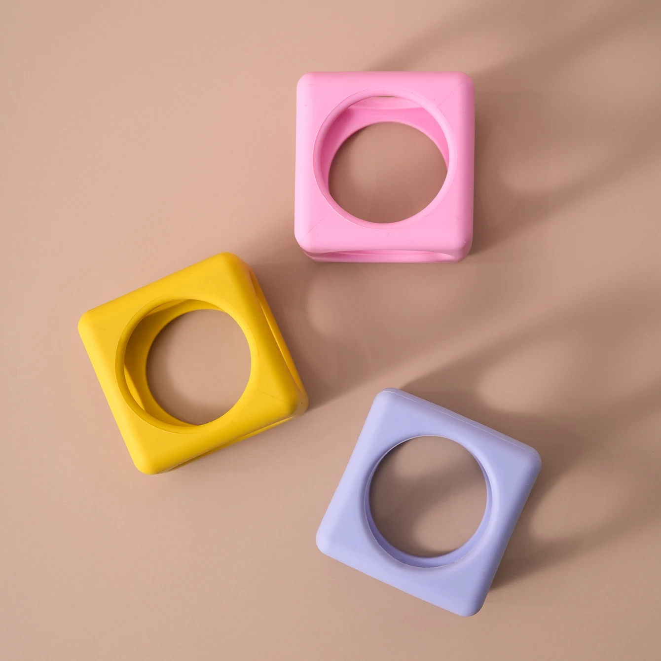 Color niños 1 Uds. Mordedor de silicona para bebé juguete para masticar libre de BPA seguro alivio de la dentición para bebés pequeños chupete Molar de enfermería Senso - imagen 2