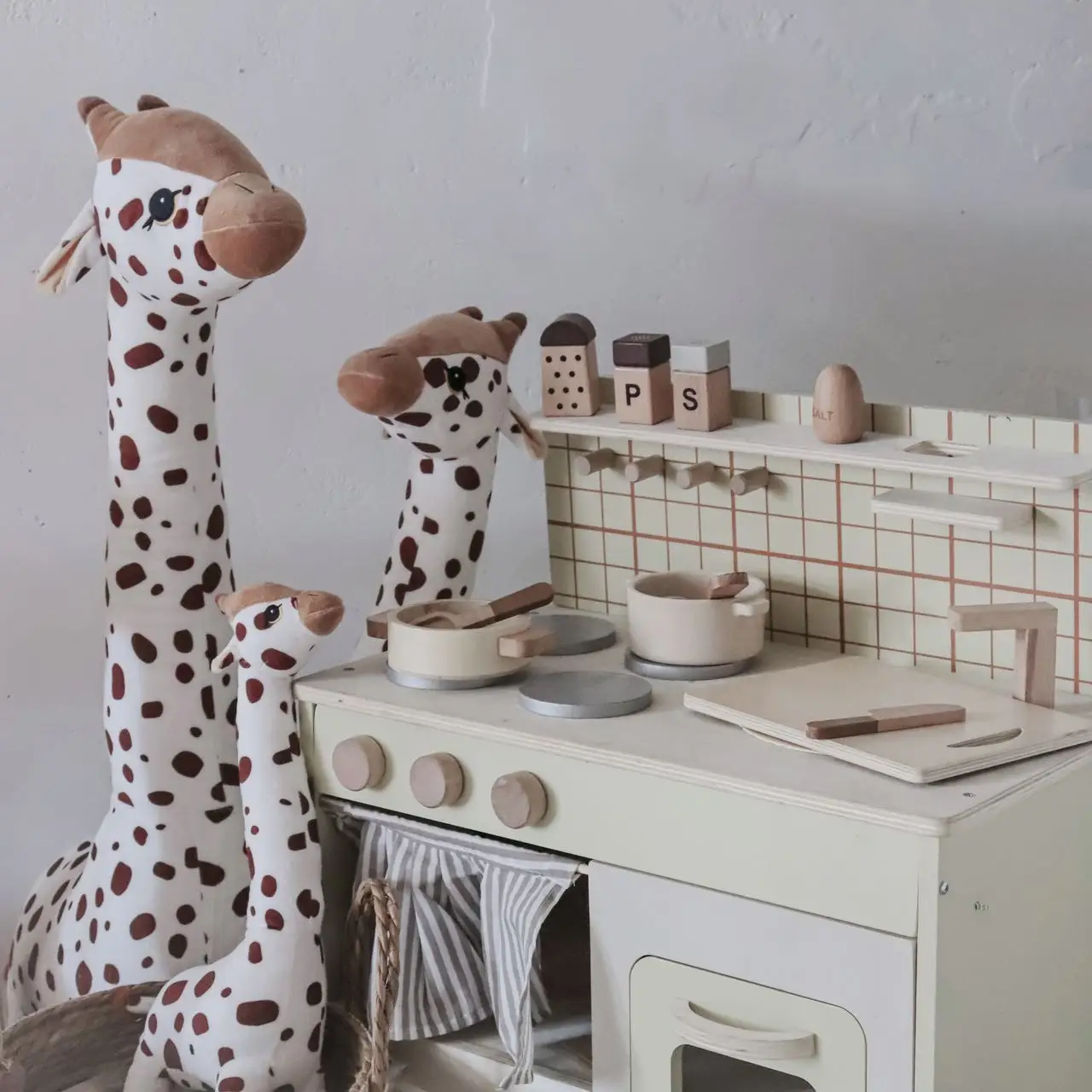 Muñeco jirafa marrón, muñeca compañero durmiendo para bebé, muñeca cómoda, regalo, decoración de habitación de recién nacido - imagen 3