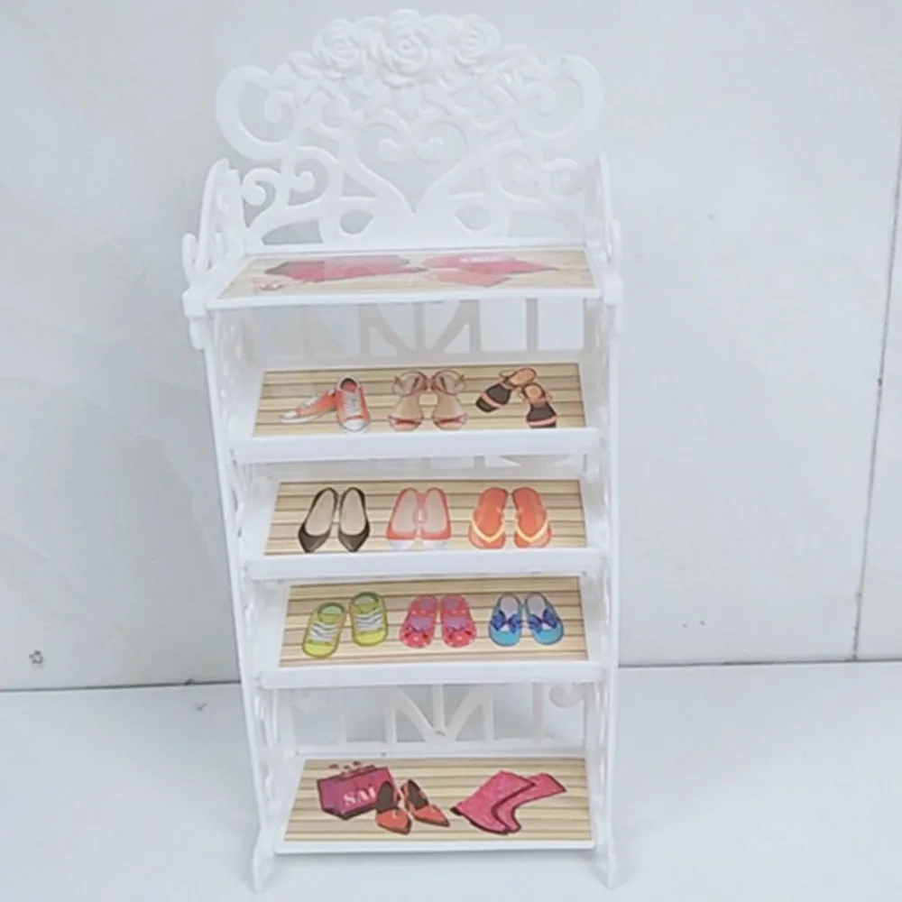 Shoe rack with label