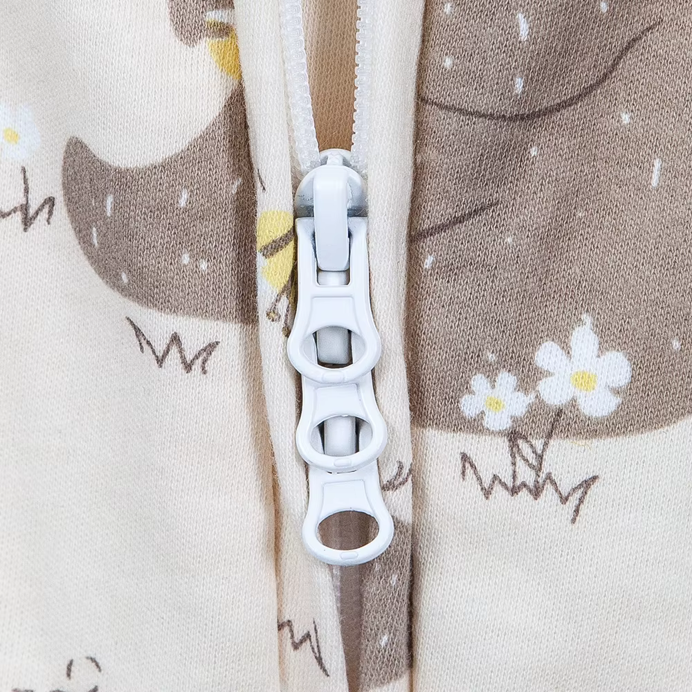 Saco de dormir bebé con motivos abeja y oso para otoño e invierno