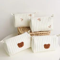 MILANCEL Bolsa para pañales con oso bordado - multifuncional y amplia