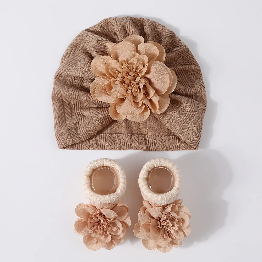 1 Juego de nuevos sombreros cálidos de flores para bebé, calcetines de otoño suaves y sólidos para antes de caminar, gorro para niña, gorro infantil, gorros bonitos, calcetines de turbante - imagen 5