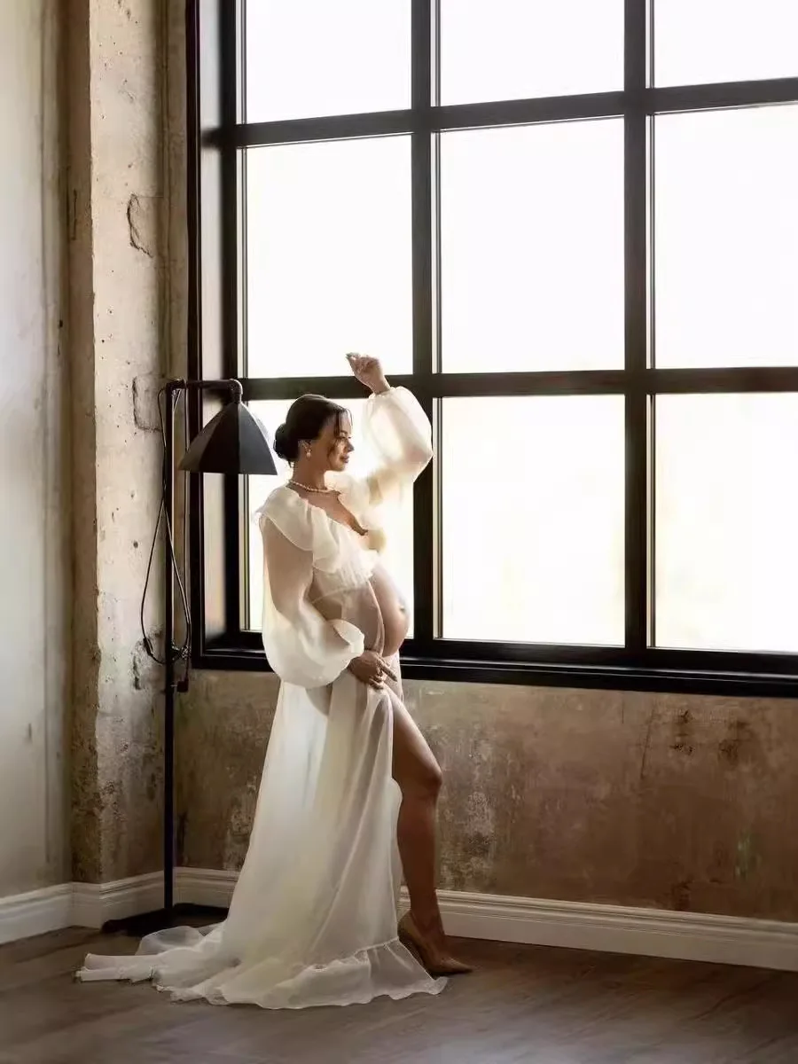 Vestido de gasa para fotos premamá con cuello volantes y manga farol - imagen 2