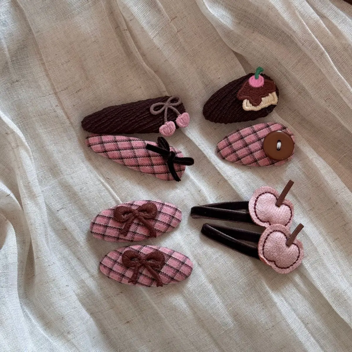 Pinzas de pelo para niña – Diseño adorable con flequillo - imagen 4