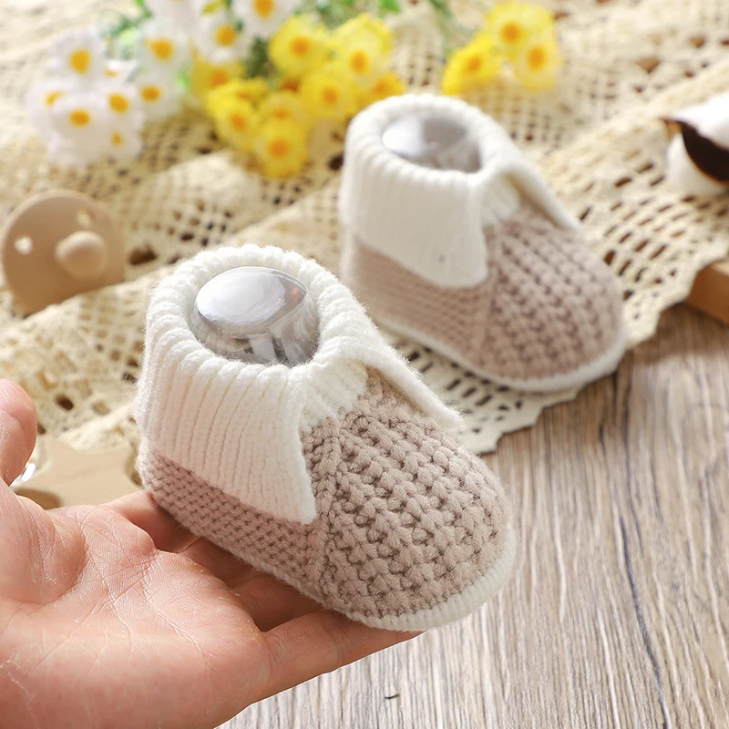 Botines de bebé hechos a mano tejidos para recién nacidos, niños y niñas, cuna cómoda para primeros pasos, bonitos zapatos antideslizantes de suela blanda para bebés de 0 a 1 año - imagen 4