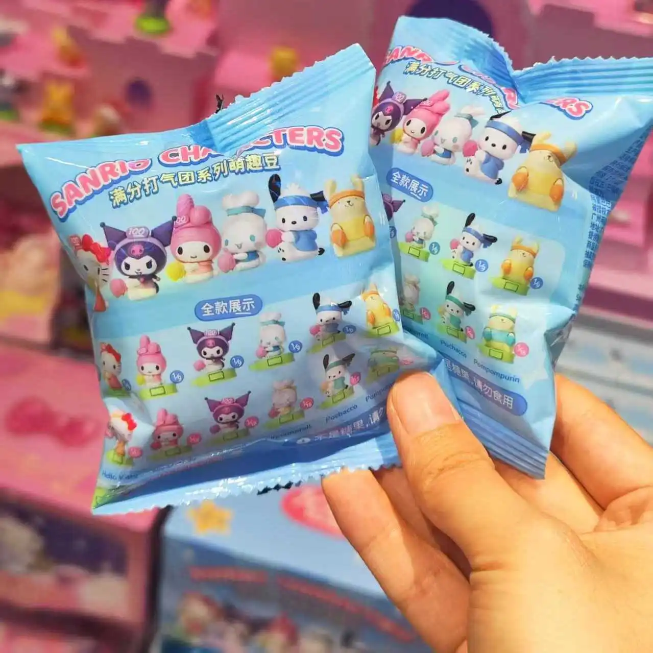 Sanrio personaje marcas completas animando escuadrón serie bolsa ciega juguetes regalo serie coleccionable Linda figura de dibujos animados juguete de adorno de escritorio - imagen 2