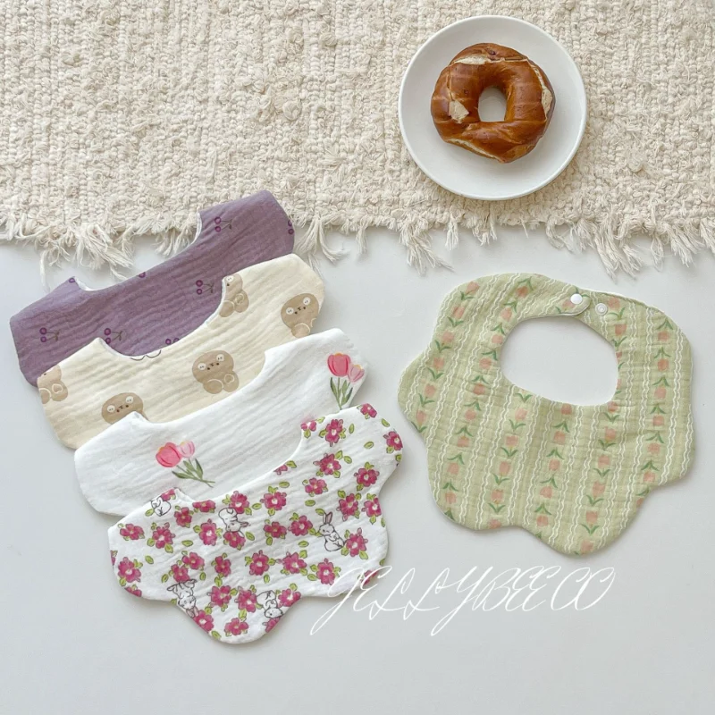 Babero de algodón para bebé – Estampado de conejito y flores - imagen 4