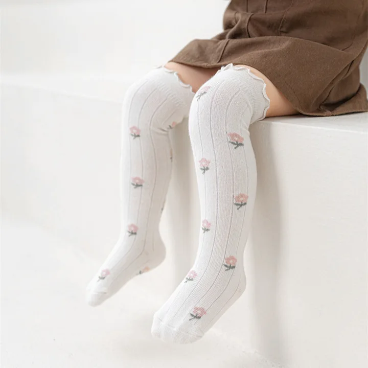 Calcetines de princesa a la moda para bebé, calcetín hasta la rodilla de algodón suave para niños pequeños, calcetines largos florales para niños de 0 a 3 años - imagen 2