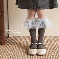 Calcetines princesa con perlas y volantes para niña hasta la rodilla