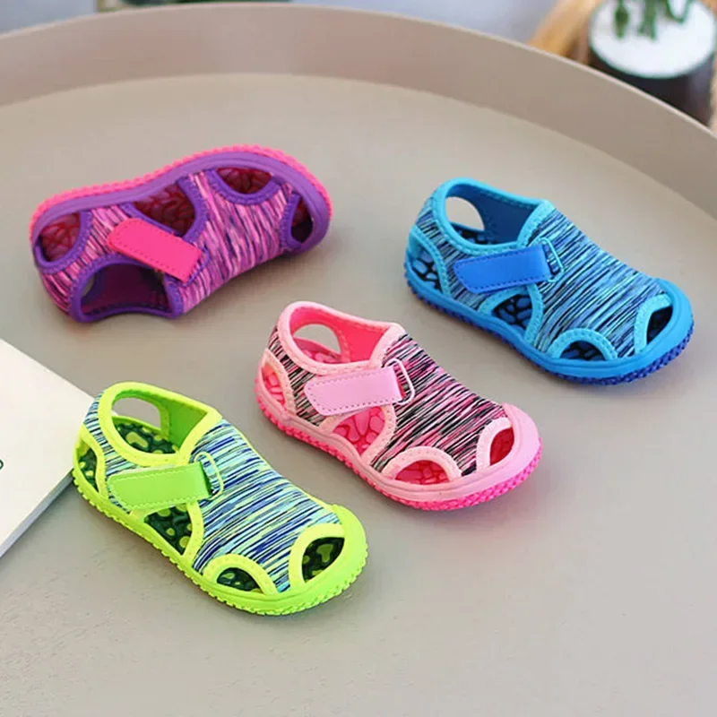Sandalias de playa para niños y niñas, zapatillas antideslizantes de verano con suela suave para niños, exteriores, anti choques