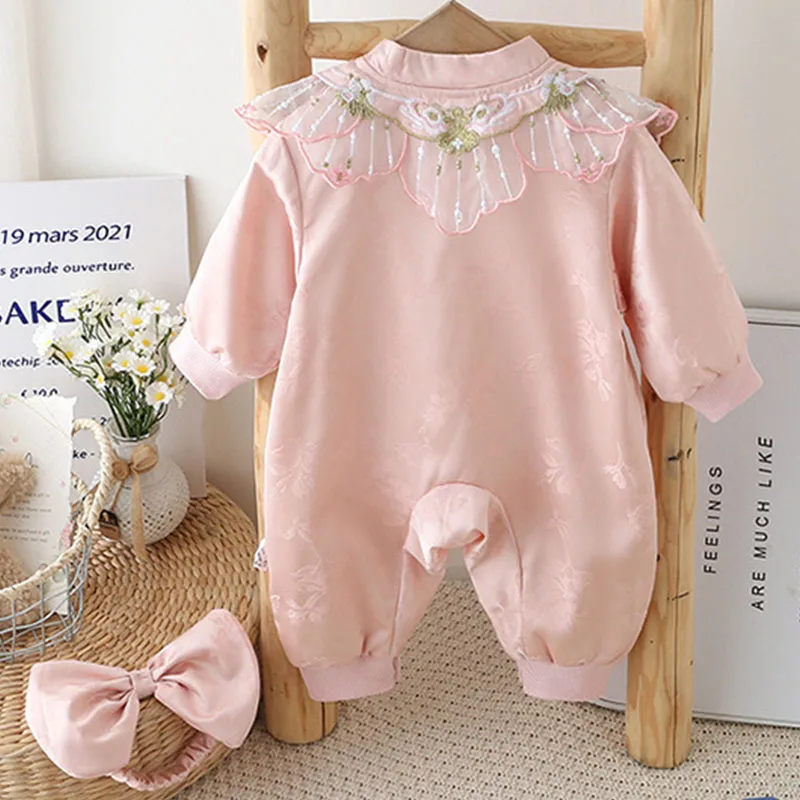 Mono de princesa manga larga rosa con bordados estilo chino y diadema - imagen 2