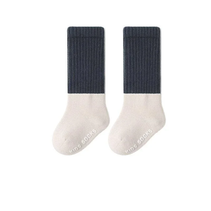 Calcetines de algodón peinado para bebé, calcetín informal coreano de Color sólido a media pantorrilla, calcetín cálido de moda de algodón suave para niños pequeños de 0 a 3 años - imagen 4