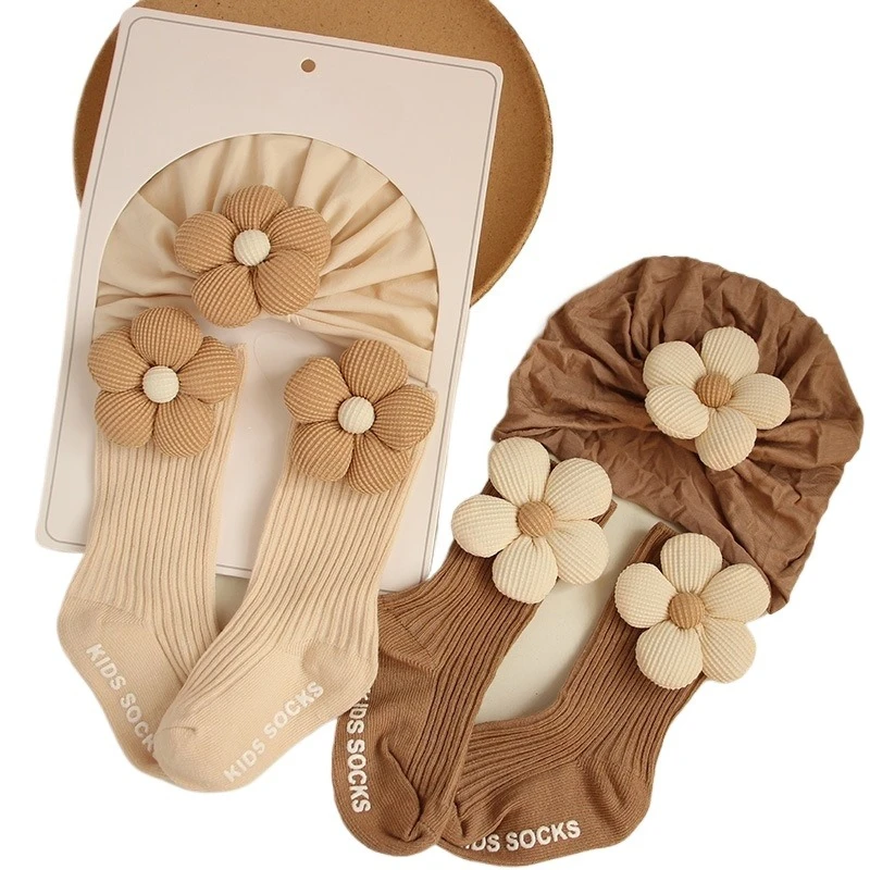 2 unids/set gorro y calcetines para bebé recién nacido conjunto de calcetines de tubo medio con flores bonitas + gorro de turbante gorros indios suaves regalo para bebé de 0 a 12m - imagen 2
