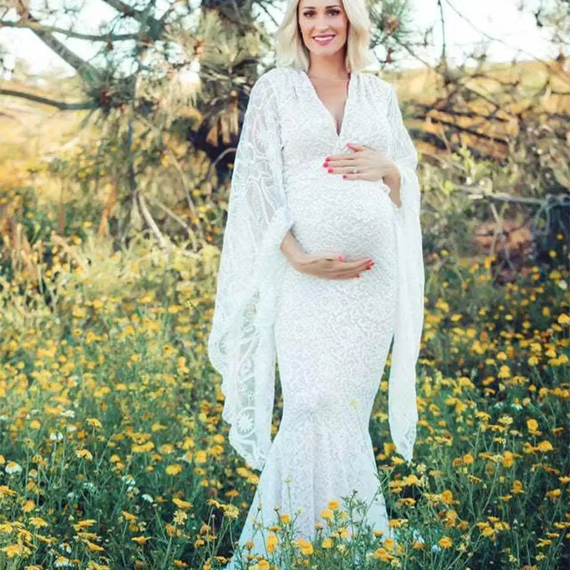 Vestido largo de encaje para embarazo – Cuello V y mangas acampanadas - imagen 4