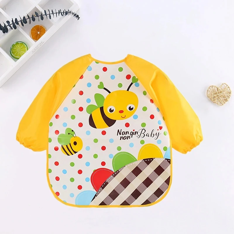 Babero impermeable de manga larga con bolsillo y estampado infantil - imagen 5