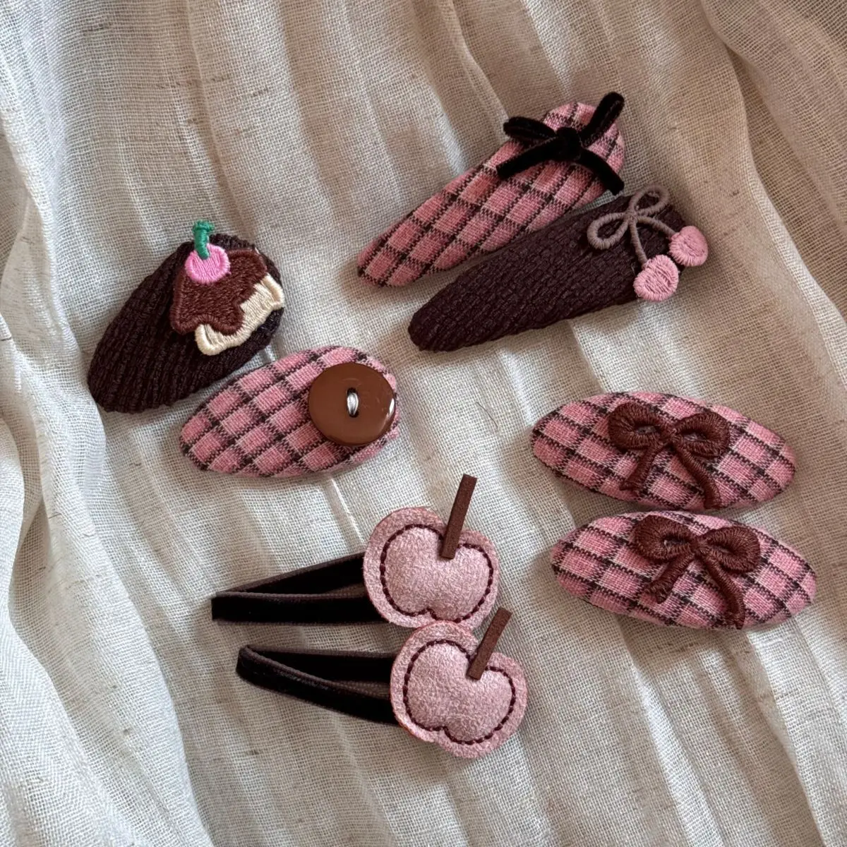 Pinzas de pelo para niña – Diseño adorable con flequillo - imagen 3