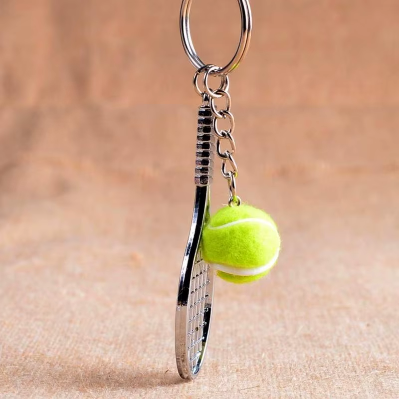 Llavero tenis infantil – Diseño raqueta y béisbol para mochila