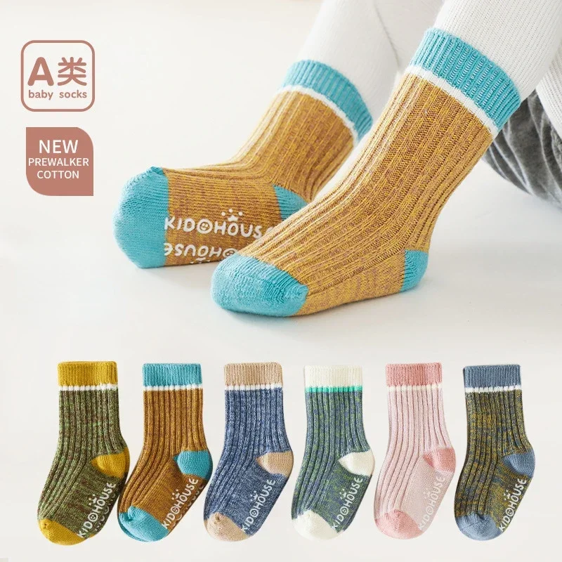 Calcetines cálidos de pantorrilla para bebé, niño y niña, calcetín corto a rayas de Color caramelo, otoño e invierno, antideslizante, ropa de bebé, material barato, 1 par - imagen 2