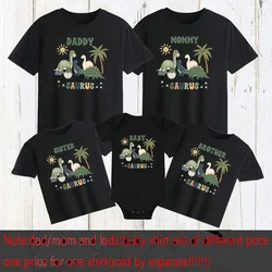 Conjunto familiar con dinosaurios para padres e hijos