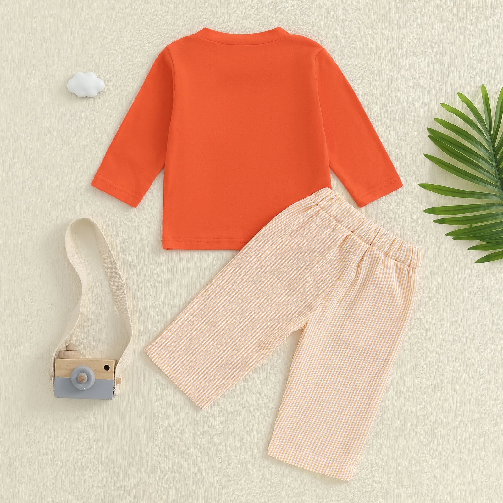 Tregren conjunto de otoño para bebé con top bordado y pantalón a rayas