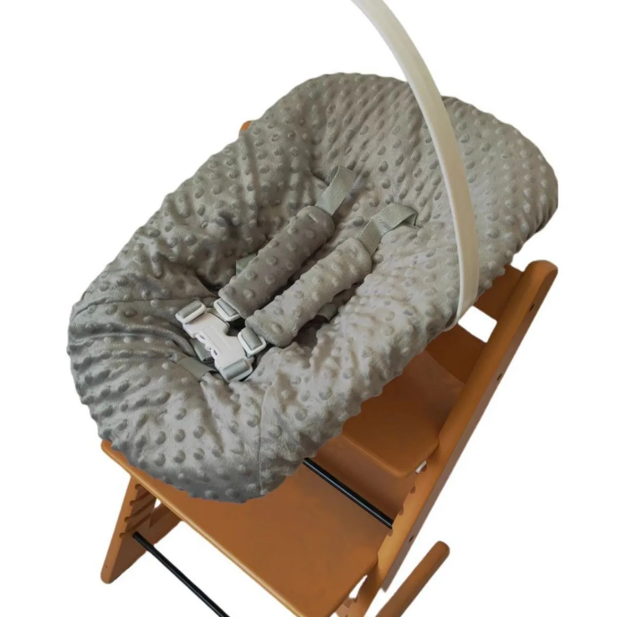 Silla de comedor Silla de comedor para bebé Mecedora Cesta para dormir para recién nacido Tapete de piezas de plástico y soporte Cinturón de seguridad 4 en 1 completo