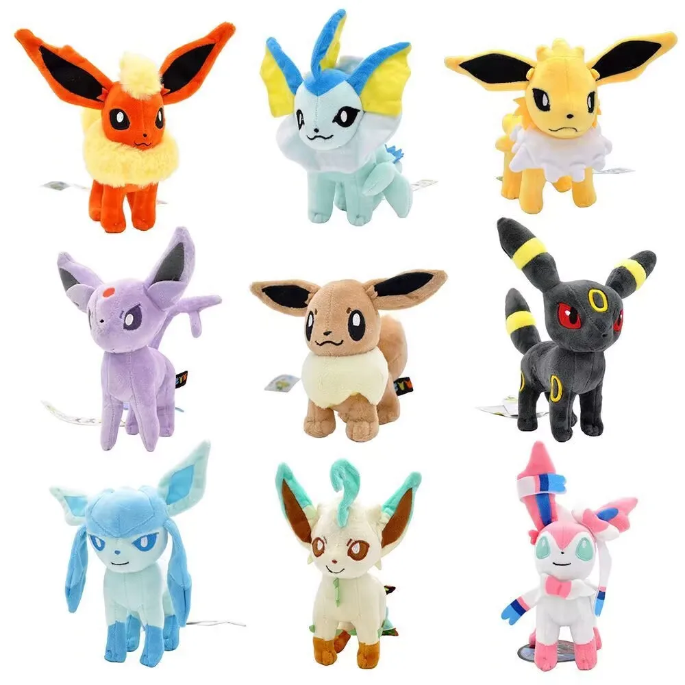 Peluche Pokémon Eevee con evoluciones Leafeon y Vaporeon