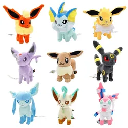 Peluche Pokémon Eevee con evoluciones Leafeon y Vaporeon