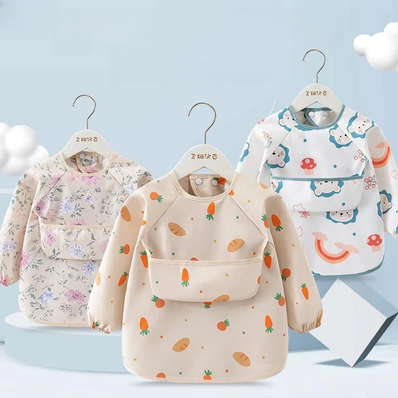 Babero impermeable con capucha reversible y suave para bebé
