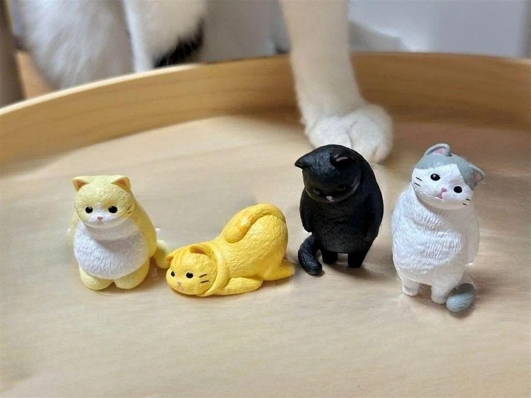 Yell figuras de gatos coleccionables para niños - imagen 4