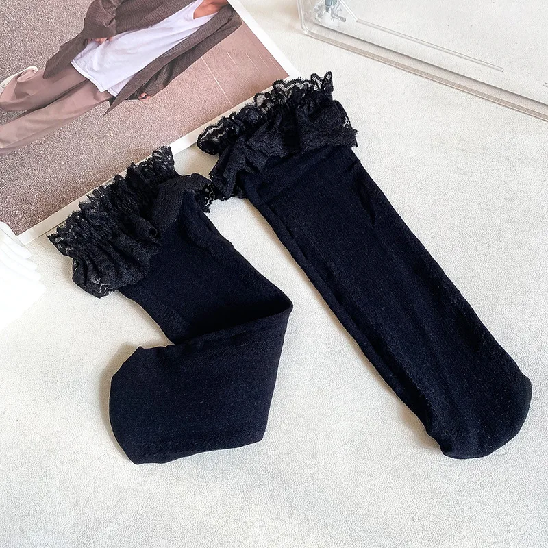 No.4 Hollow Black