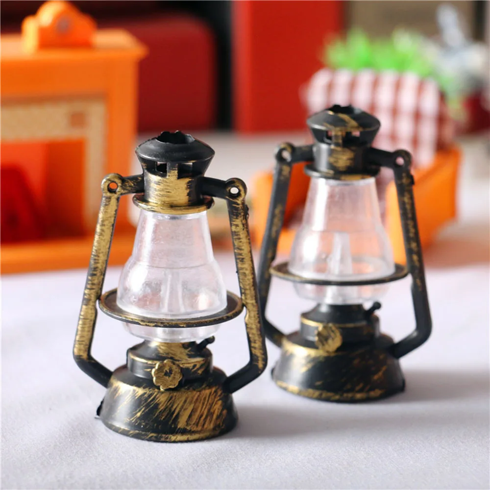 Accesorios casa de muñecas con lámpara y mini linterna - imagen 4