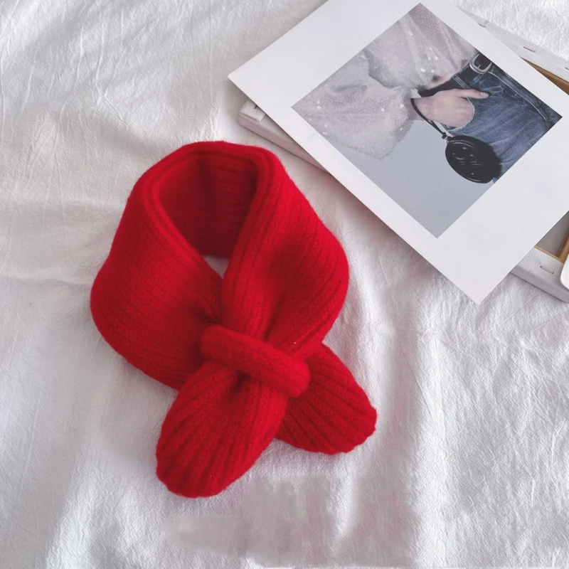 Korean-style Winter Stylish Cross Children’s Small Scarf, Warm, Solid Color, Versatile Knitted Pullover Neck Warmer, Soft - imagen 3