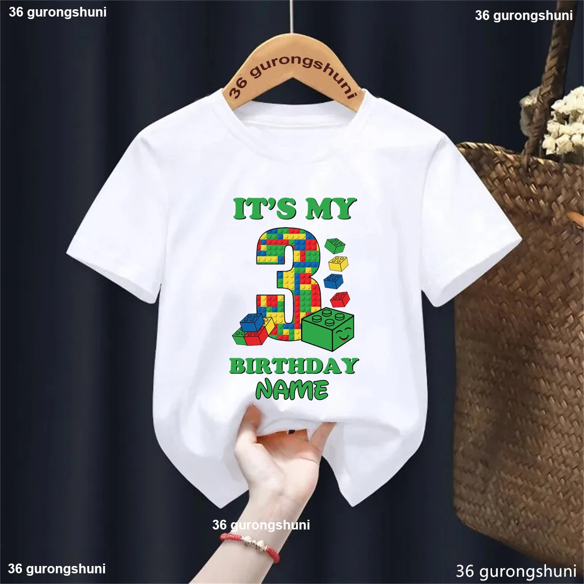 Camiseta cumpleaños personalizada con nombre y bloques de construcción