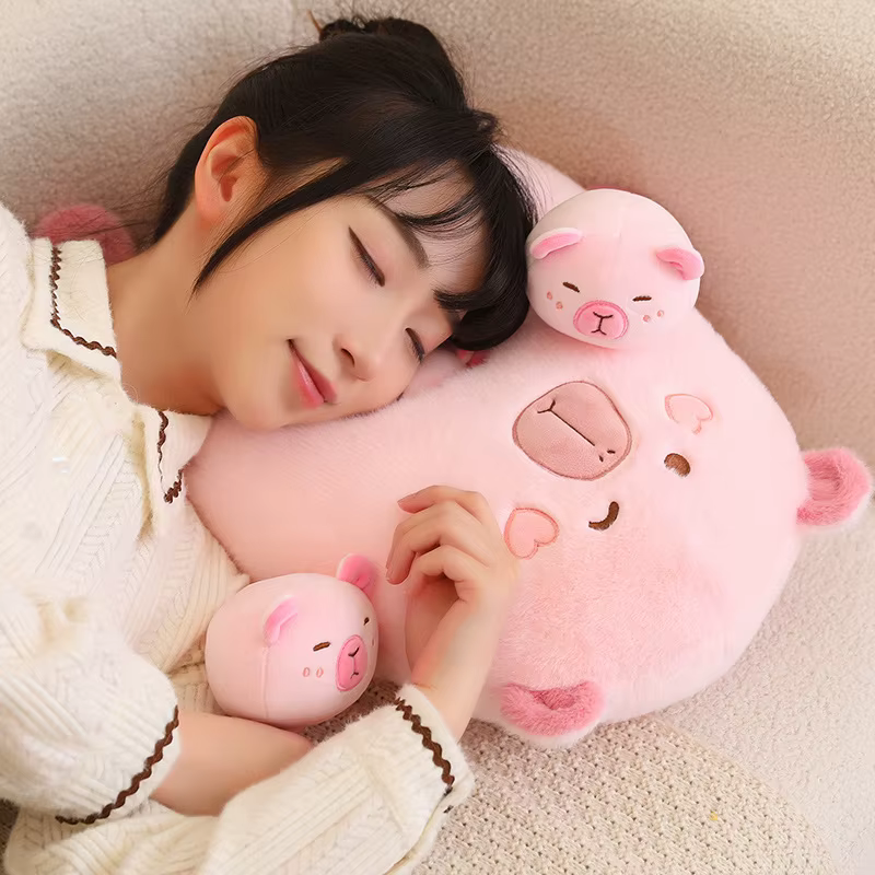 Almohada de peluche de capibara