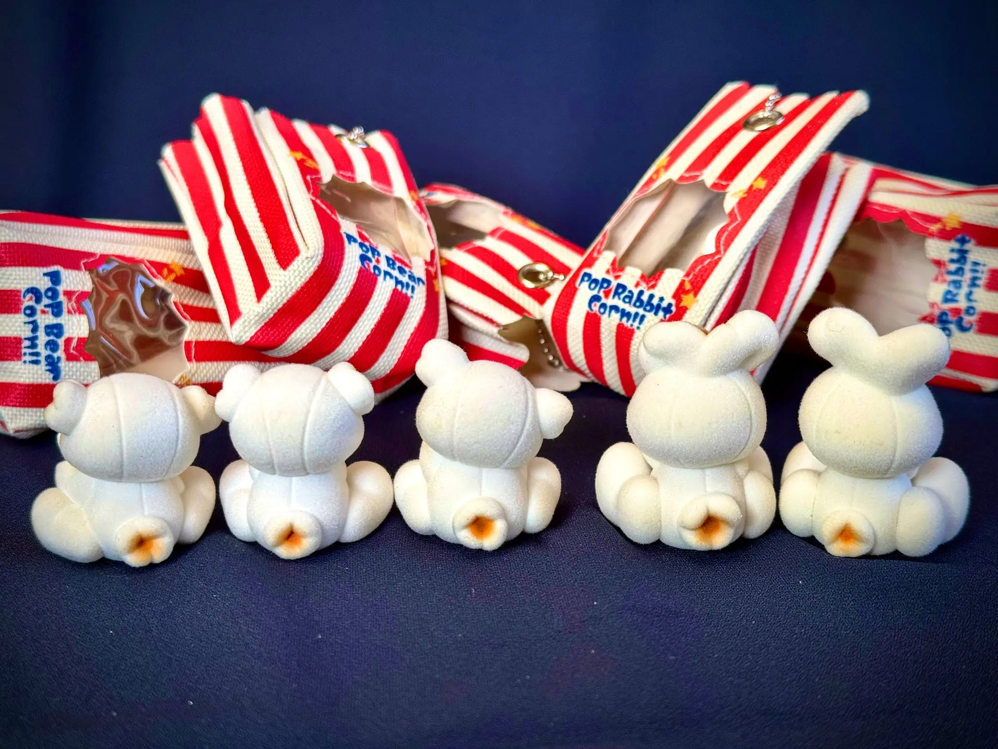 UltraNewPlanning-cápsula de juguete, caja de juguete bonita, mascota residente, oso Pop, maíz flocado, conejo en bolsa, figuras colgantes BC sentadas - imagen 5