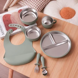 Plato dividido de silicona para bebé con cubiertos y babero