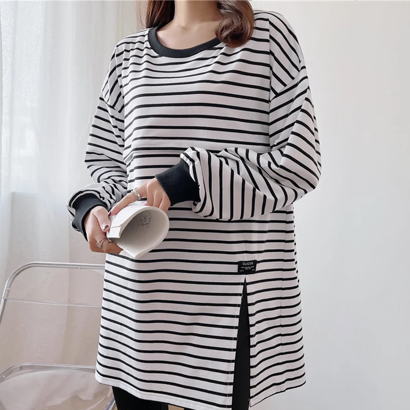 Jersey a rayas de manga larga de talla grande, camisetas holgadas con cuello redondo para amamantar, ropa de maternidad abierta cruzada para otoño - imagen 2