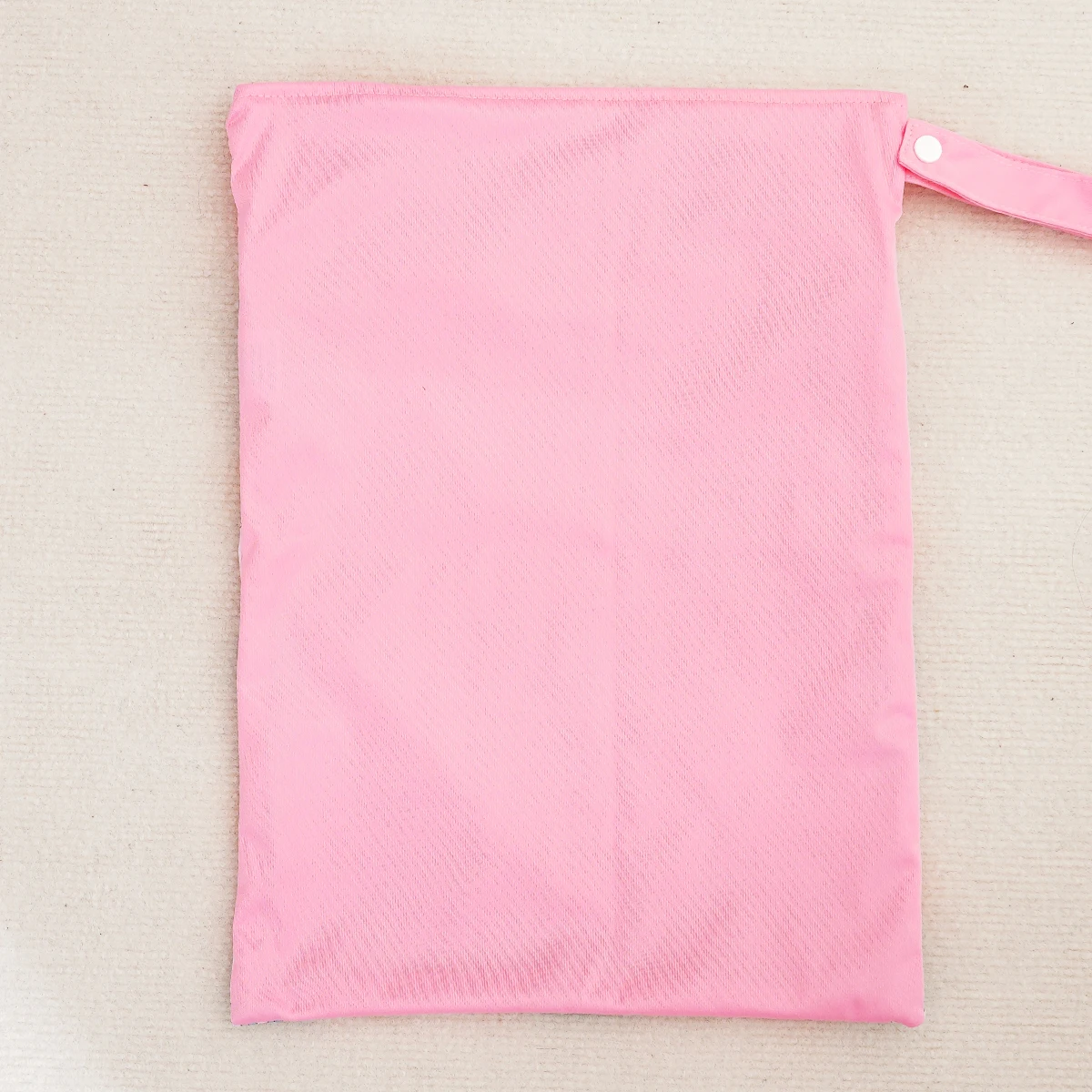 Bolsa impermeable multiusos para bebé – Playa, pañales y viaje - imagen 4