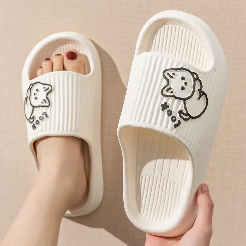 Chanclas antideslizantes para niño con diseño de oso – Cómodas seguras
